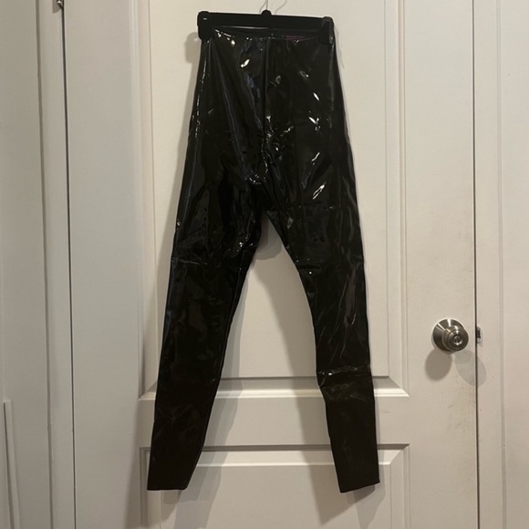 Commando Faux Patent Leather Leggings - Picture 7 of 8